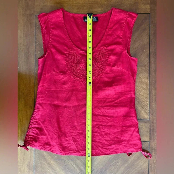 Size Small Linen Red Short Sleeve Shirt - Picture 11 of 11